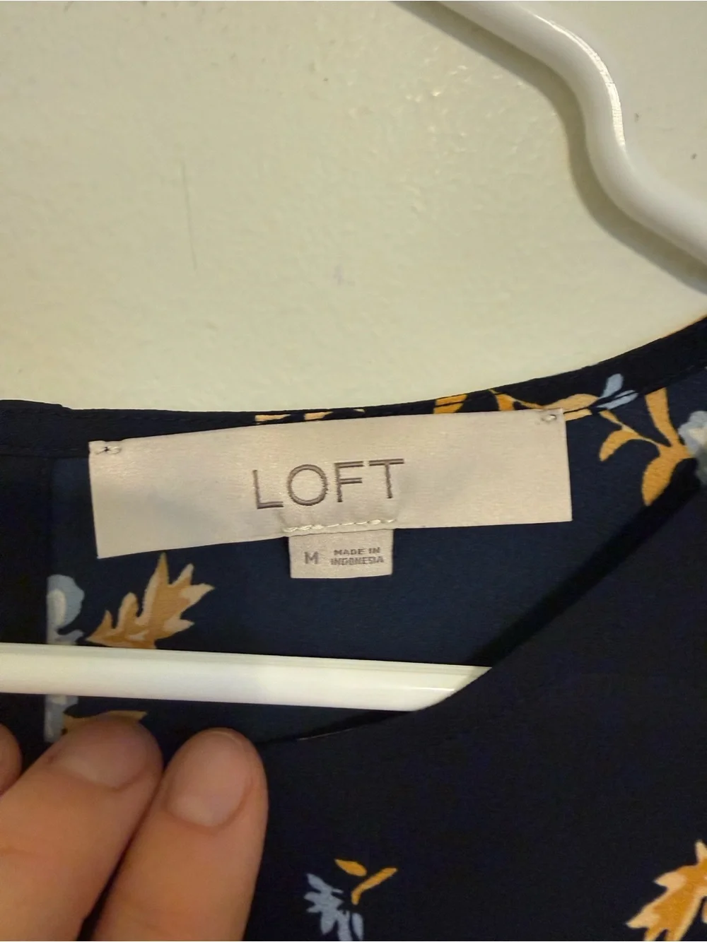 2/$30 LOFT Navy Blue Floral Long Sleeve Blouse Size Medium Puff Sleeve Boho Top